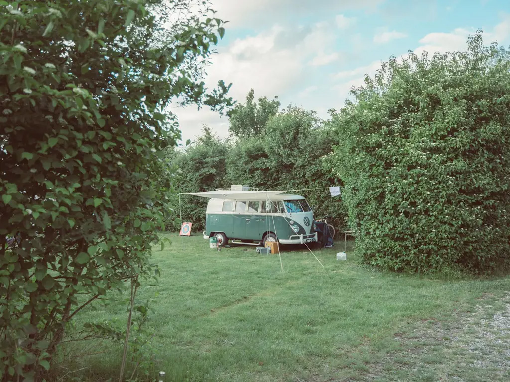 Natuurcamping met voedselbos en huisgemaakte biertjes