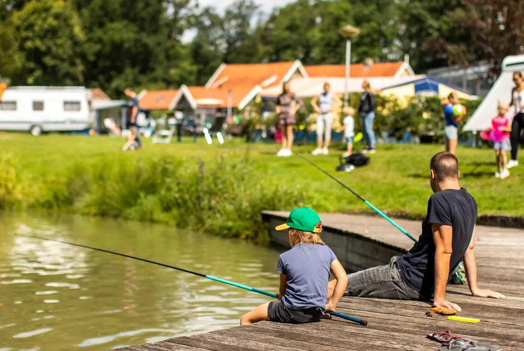 Vissen en kamperen? 10 leuke campings!