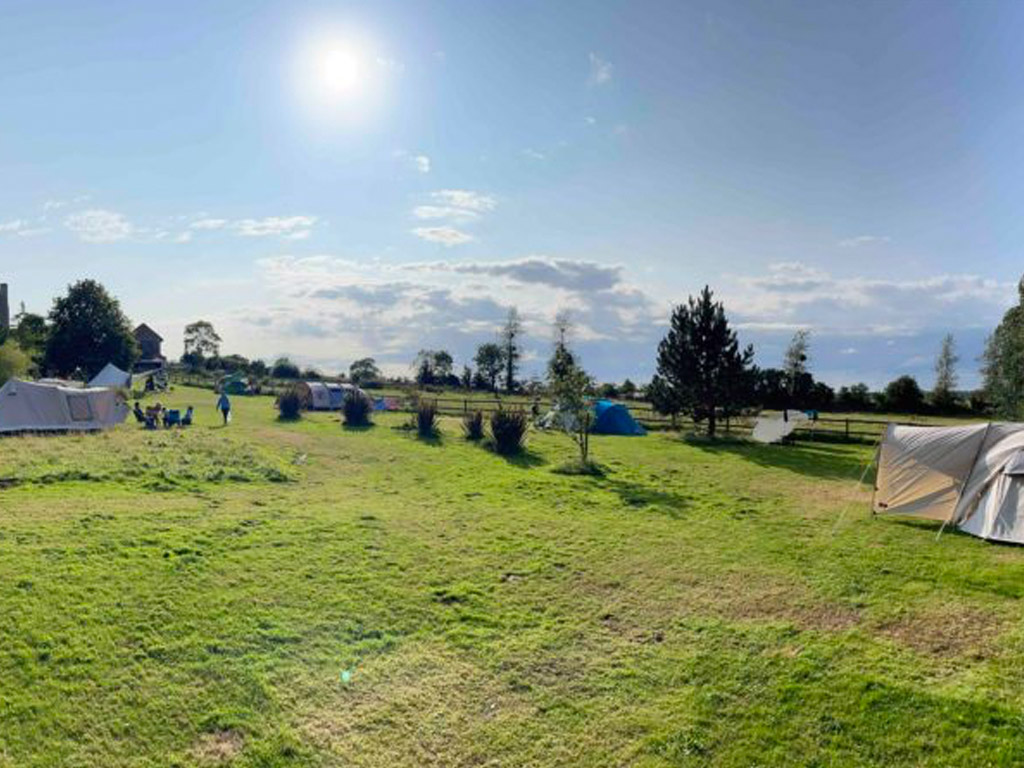 Camping Le Chateau De Monfreville 9