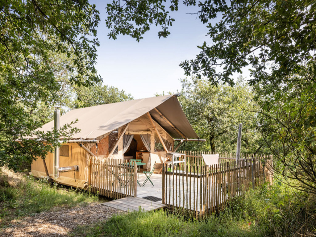 Huttopia Village Pays De Condrieu 2