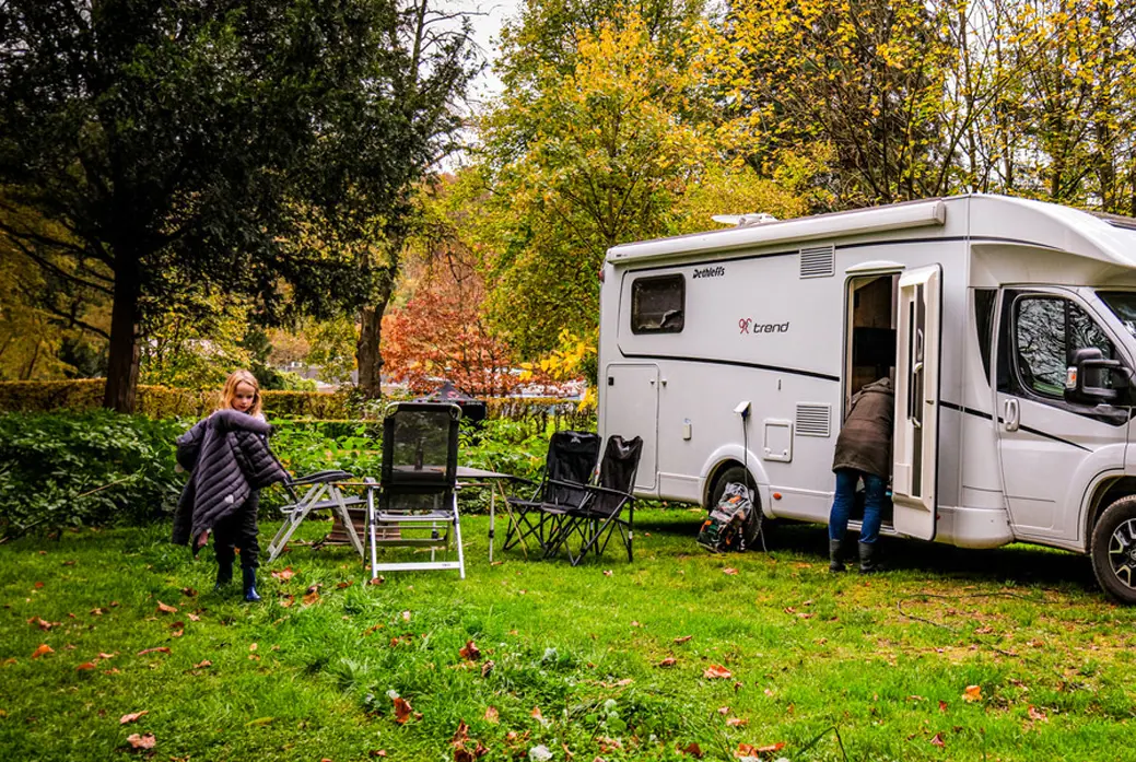 Een camperreis plannen: vergeet de praktische voertuigzaken niet