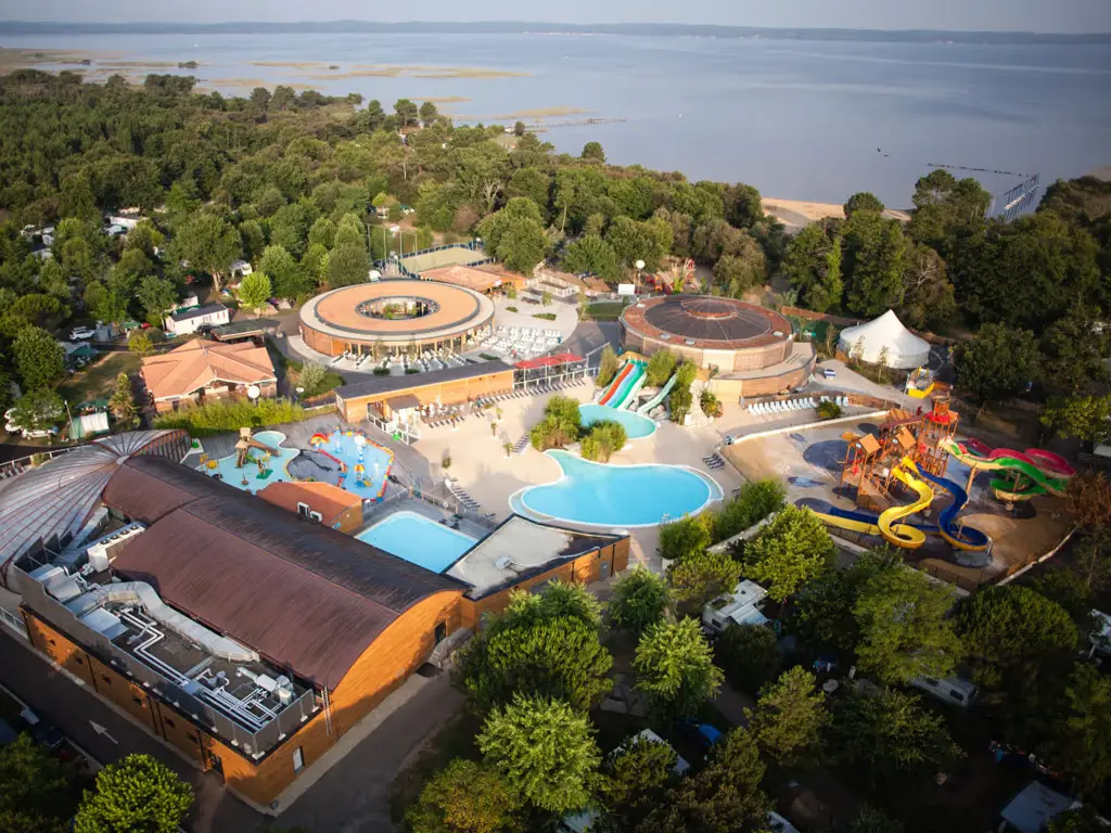 Een Franse camping met een waterpark vlakbij het surfersparadijs van Biscarrosse