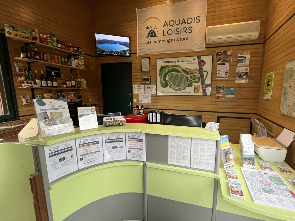 Camping De Bourges 10