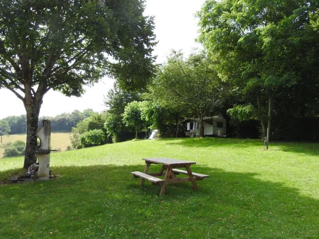 Camping A La Ferme La Roussie 2