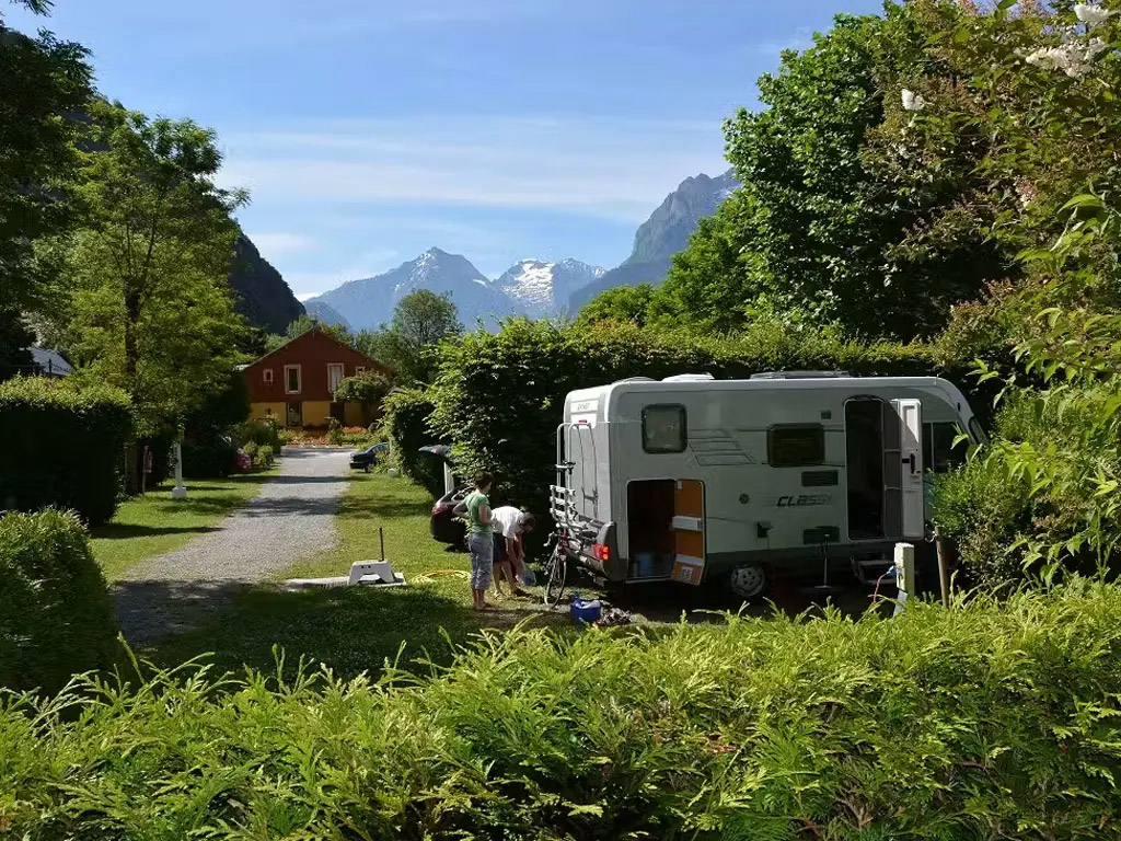 Een van de bekendste campings aan de voet van de Alpe-d'Huez