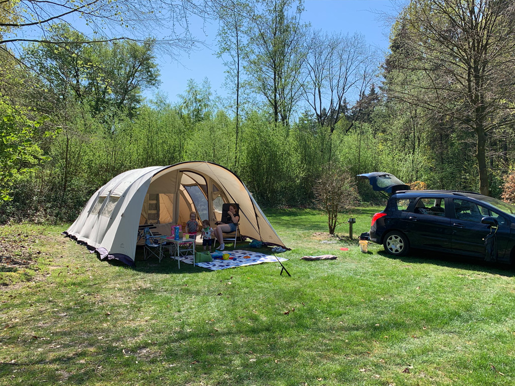 Tent opzetten