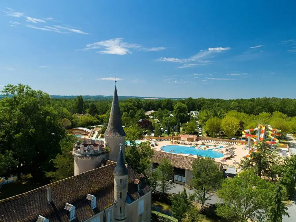 Vijfsterren kasteelcamping in de Dordogne