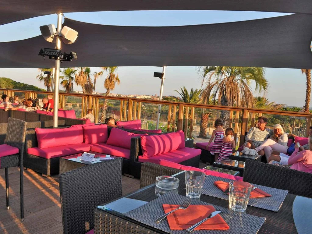 Camping Domaine De Colombier 12