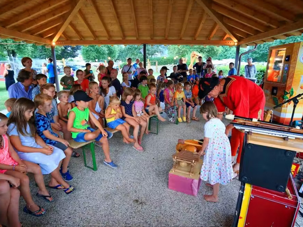 Camping Tamaro Resort 10