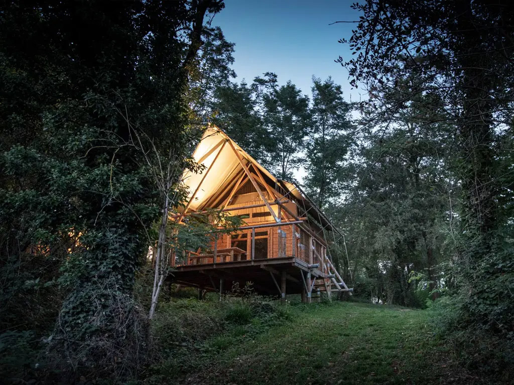 Een stadscamping met comfortabele faciliteiten