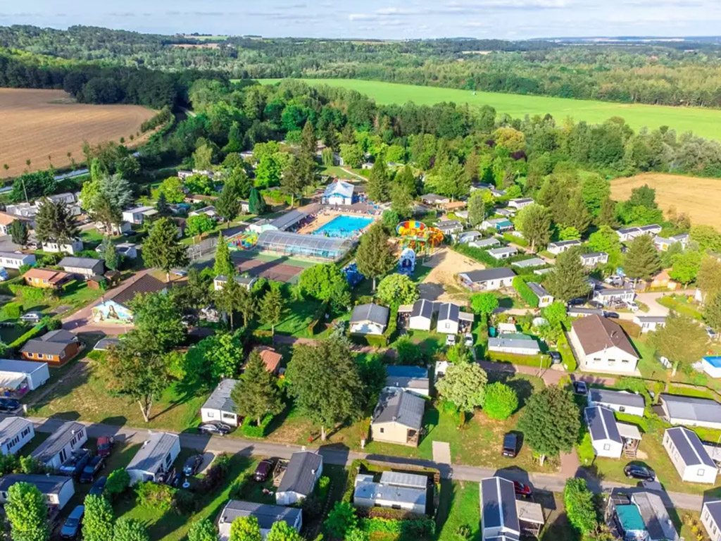 Franse camping aan de rivier de Marne vlak bij Disney