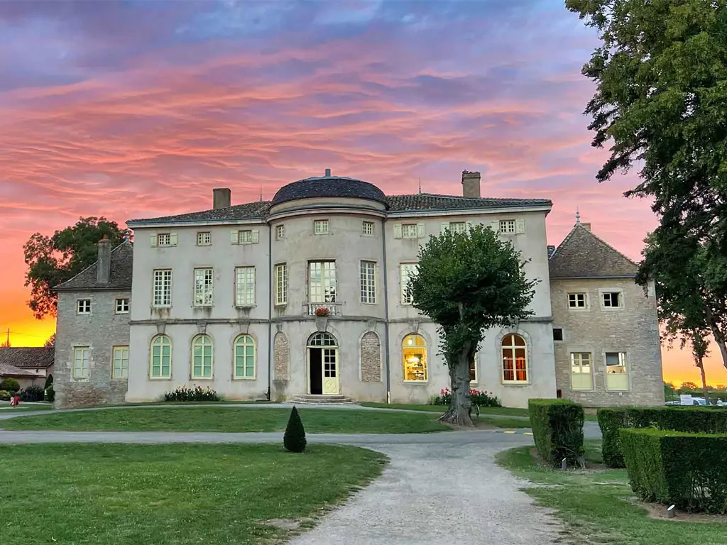 Kamperen in de tuin van het kasteel