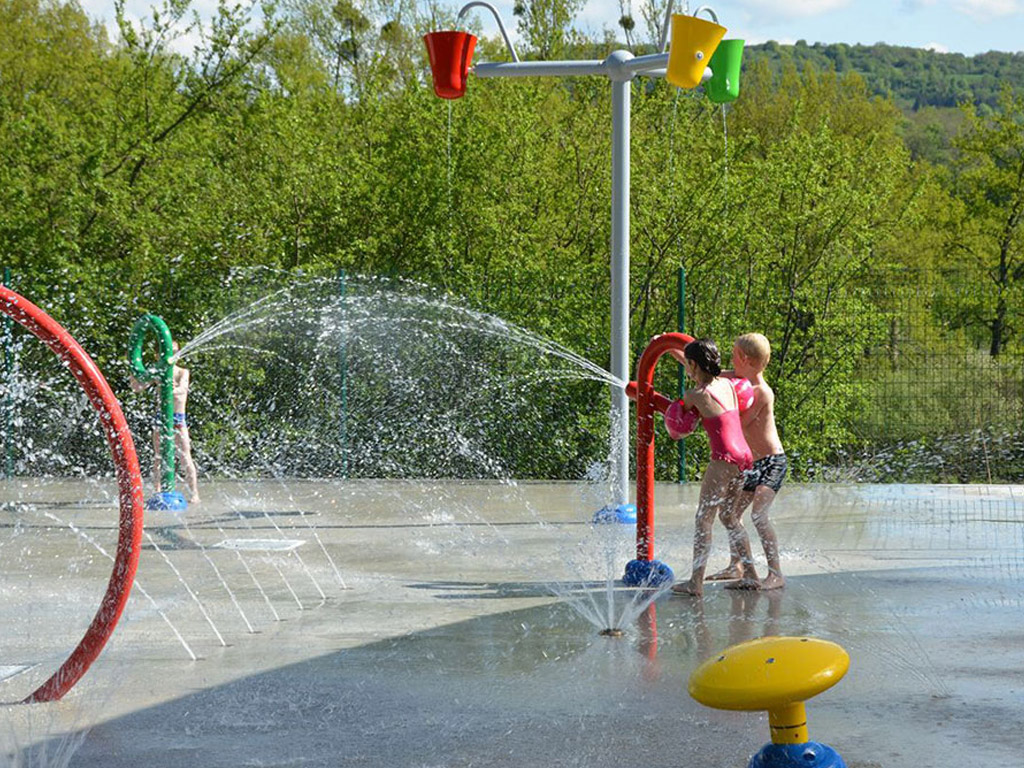 Camping Du Bois Du Reveuge 2