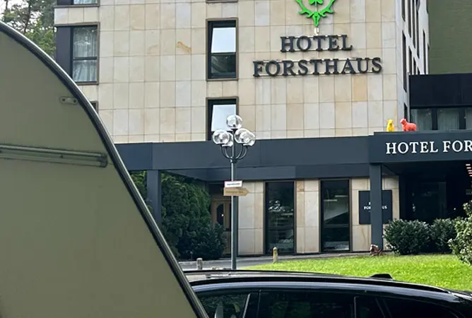 Hotelovernachting met caravan: gek idee of geniale oplossing?