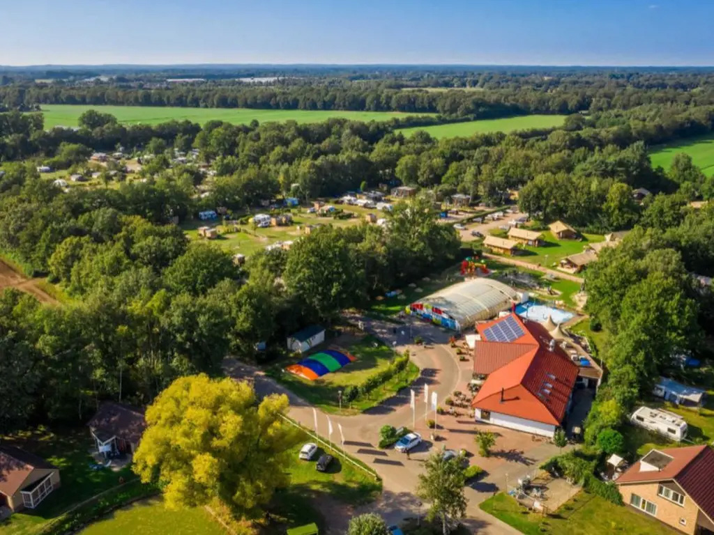 Mooie, luxe vijfsterrencamping in Twente