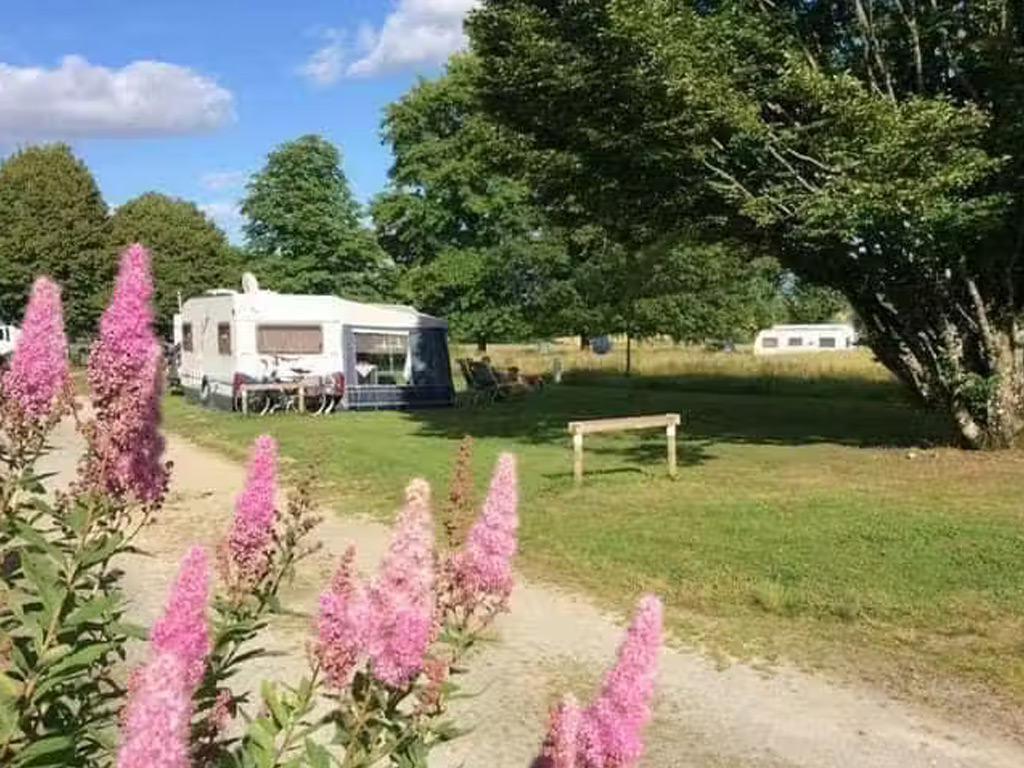 Camping Dun Le Palestel 10