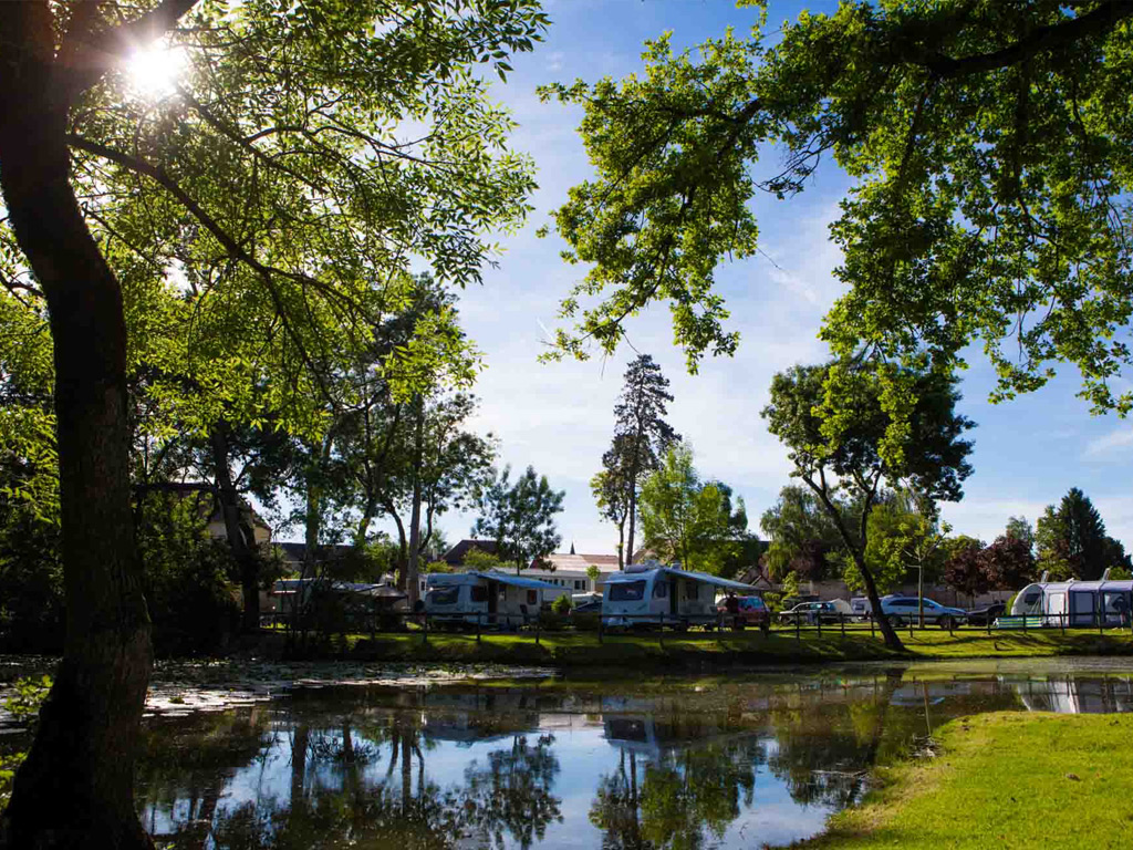 Castel Camping Chateau De L Eperviere 12