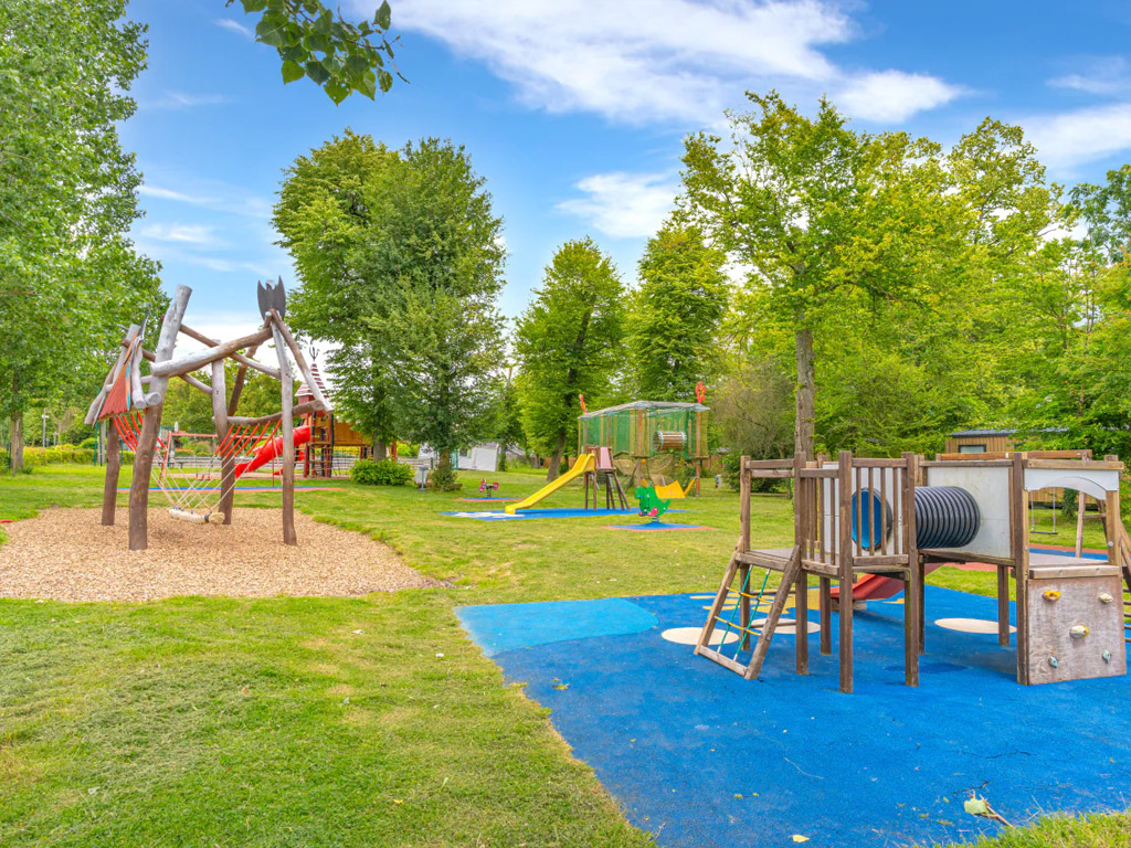 Capfun Camping Club Le Parc De Paris 7