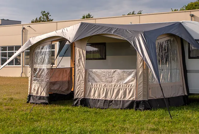 5 Redenen om met de Homy caravan voortent van Campooz op vakantie te gaan