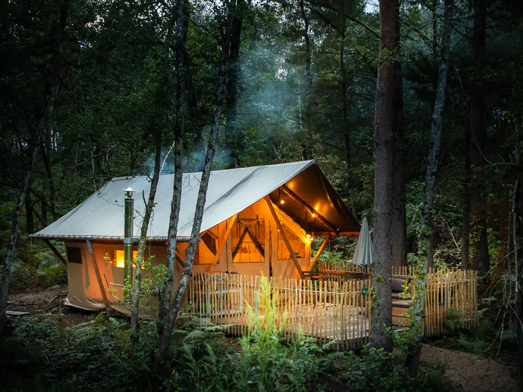 Camping Huttopia Lac De Rille 6