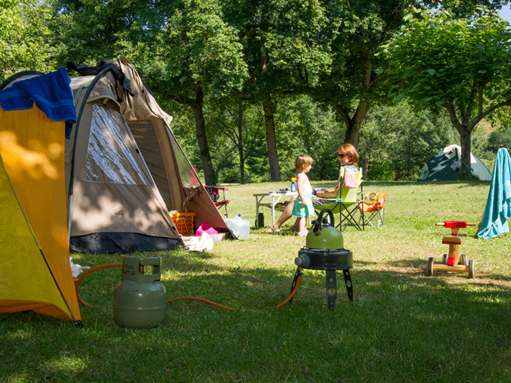 Camping Le Port De Limeuil 7