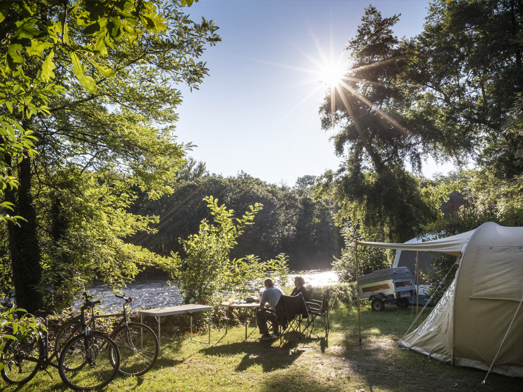 Camping Huttopia Beaulieu Sur Dordogne 2