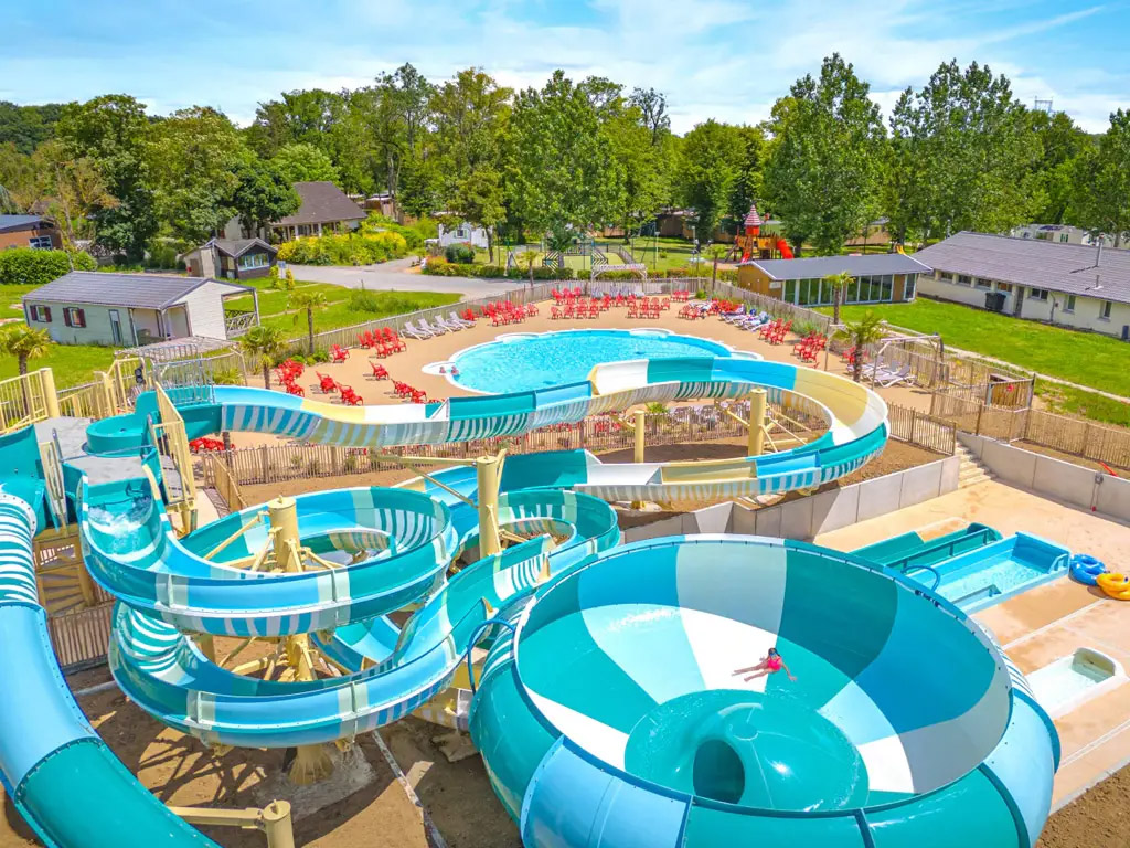 Moderne bosrijke camping op een steenworp afstand van Disneyland Parijs