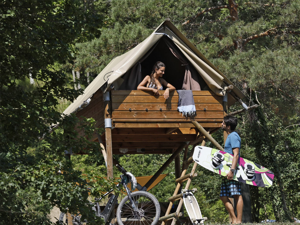 Camping De La Plage Treffort 8