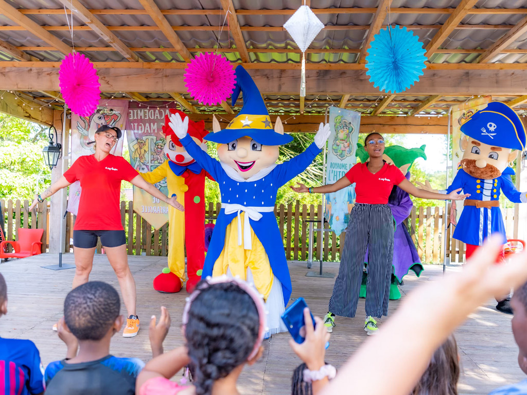 Capfun Camping Le Village Parisien 7