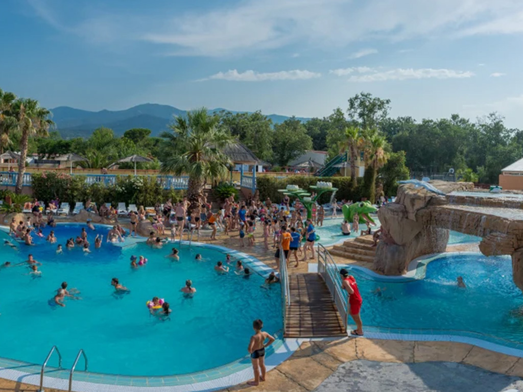 Camping Club Le Front De Mer 8