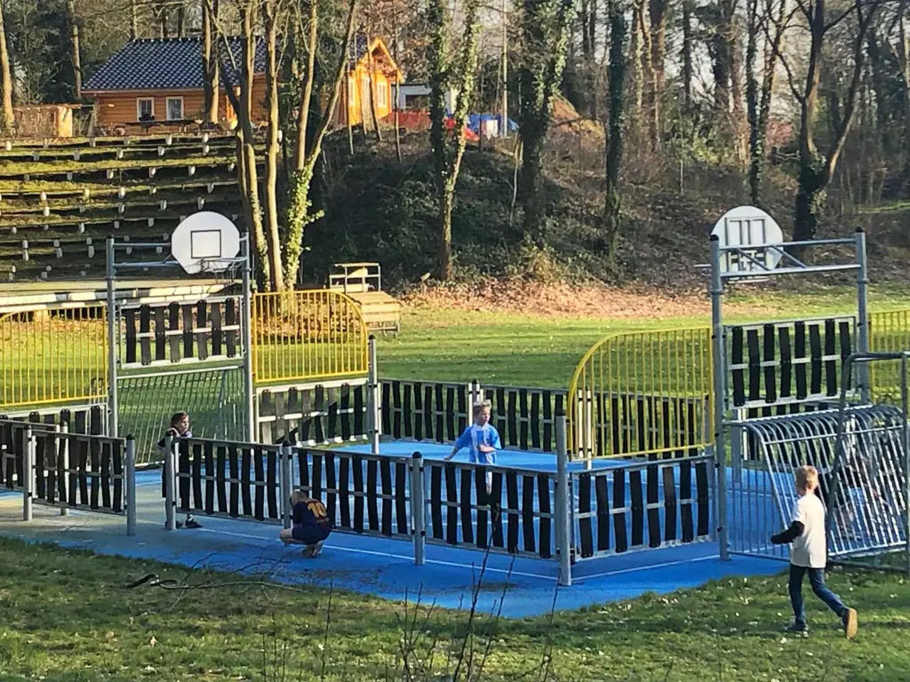 Op deze vuurwerkvrijer camping is je trouwe viervoeter is van harte welkom