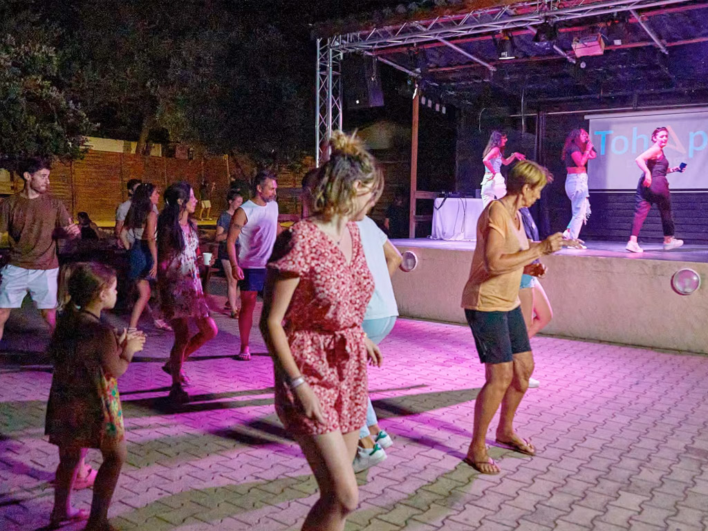 Camping Le Coteau De La Marine 10