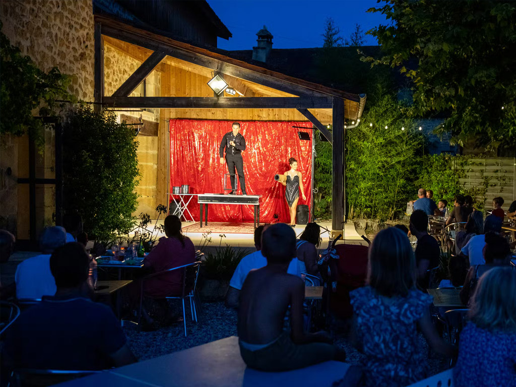 Flower Camping La Sagne 9