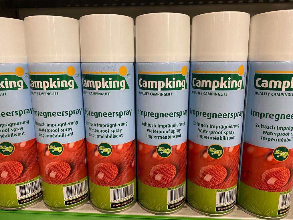 Tent impregneren met spray