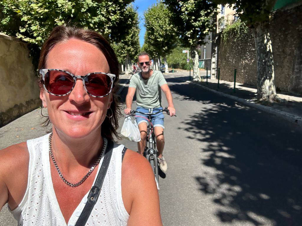 Met je fiets naar een franse markt