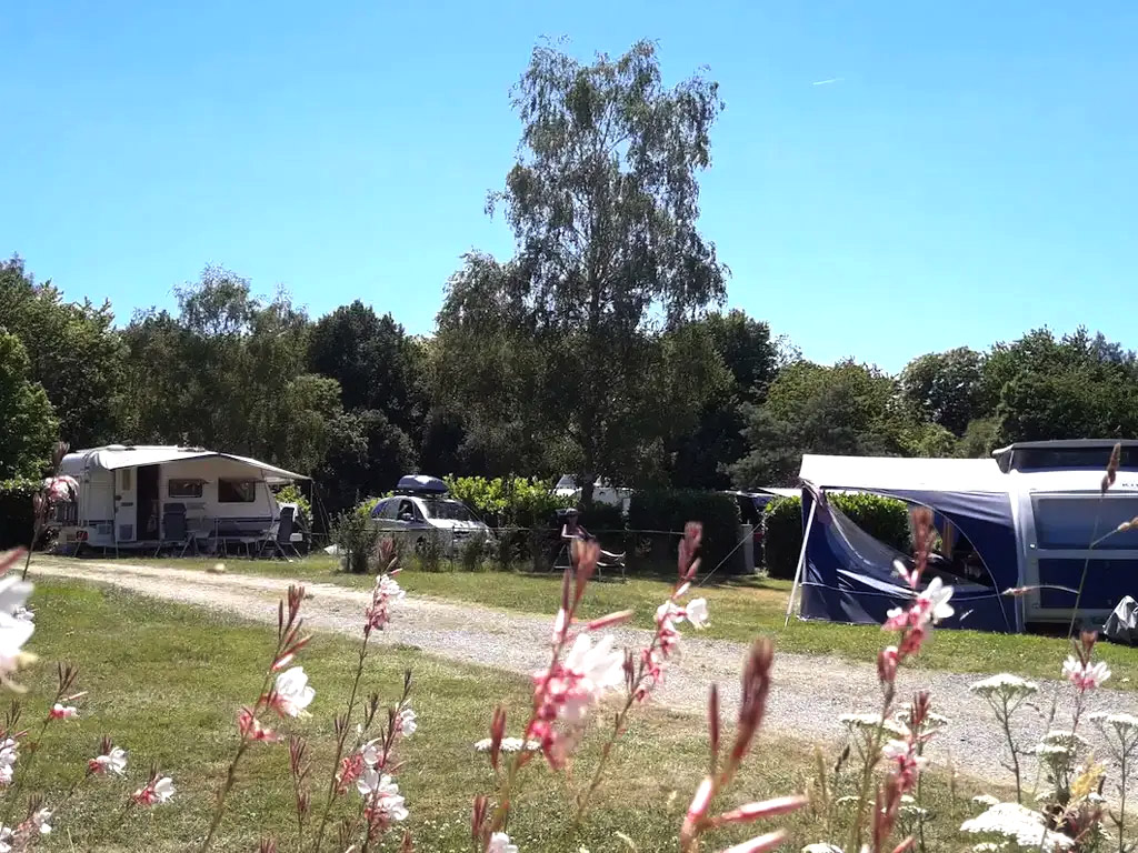 Gezellige kleinschalige Franse charmecamping onder Nederlandse leiding