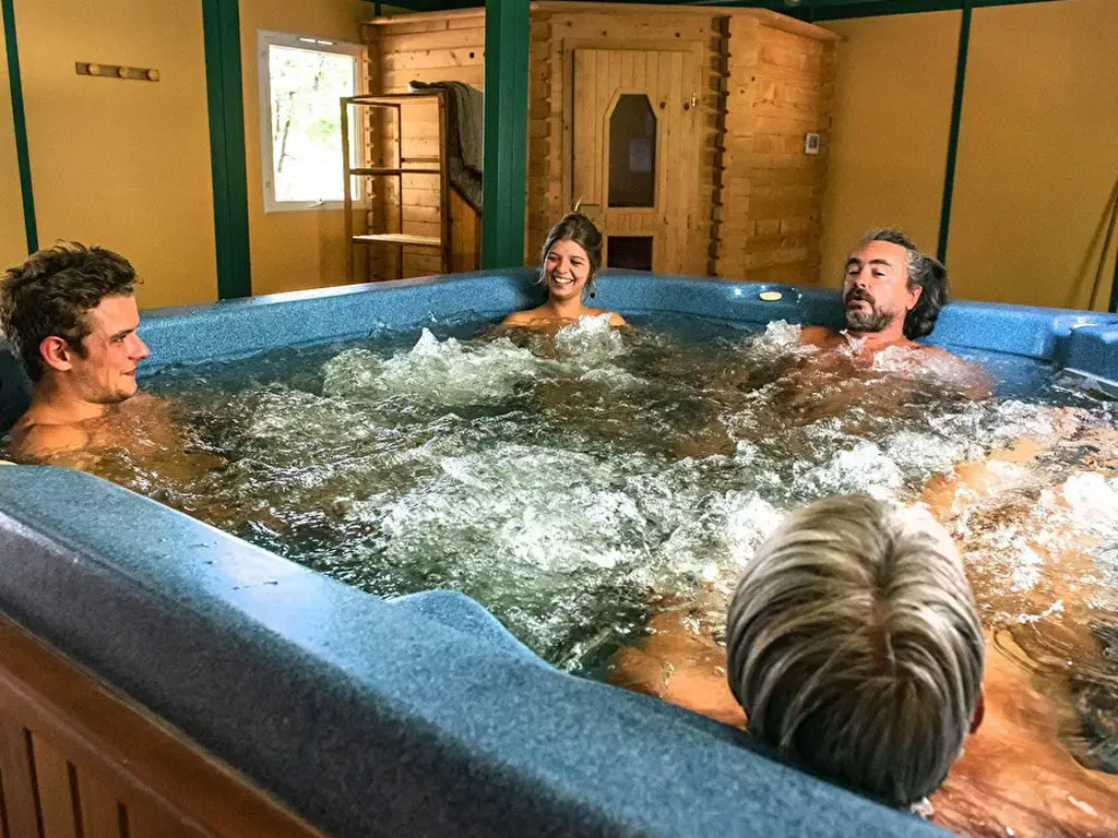 Camping Naturiste Les Manoques 5