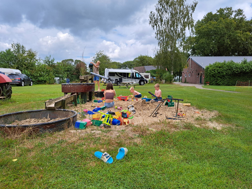 Minicamping T Loozerveld 2