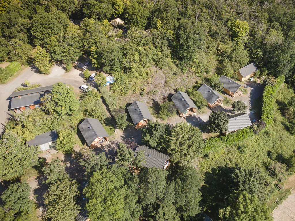 Huttopia Camping Royat 3