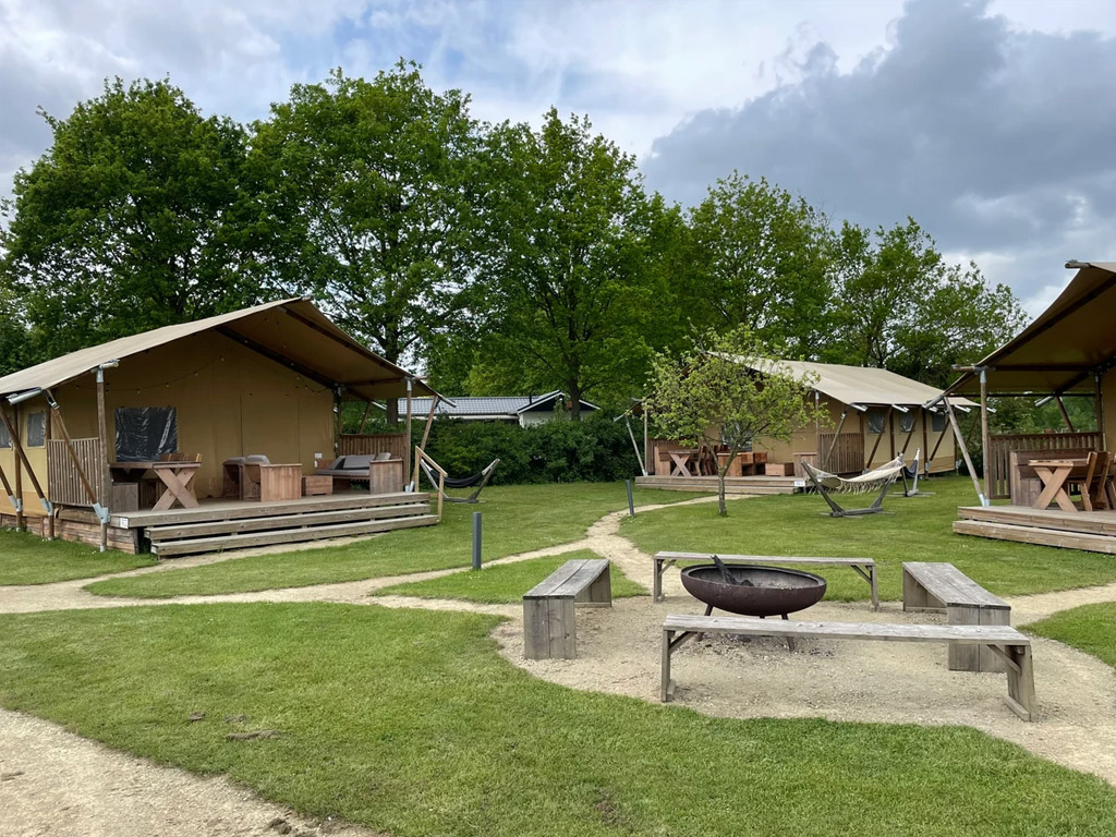 Constant bezig om de camping nog mooier te maken!