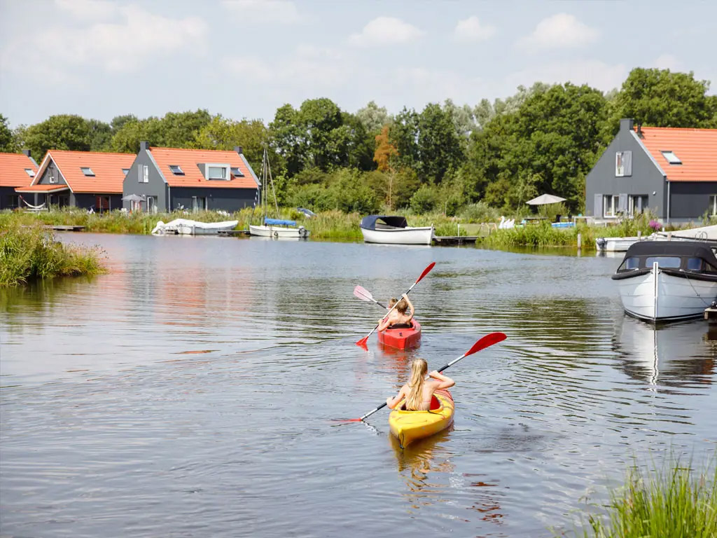 Uniek gelegen direct aan het Sneekermeer