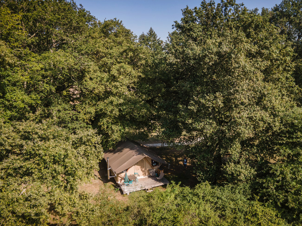 Huttopia Camping Les Chateaux 9