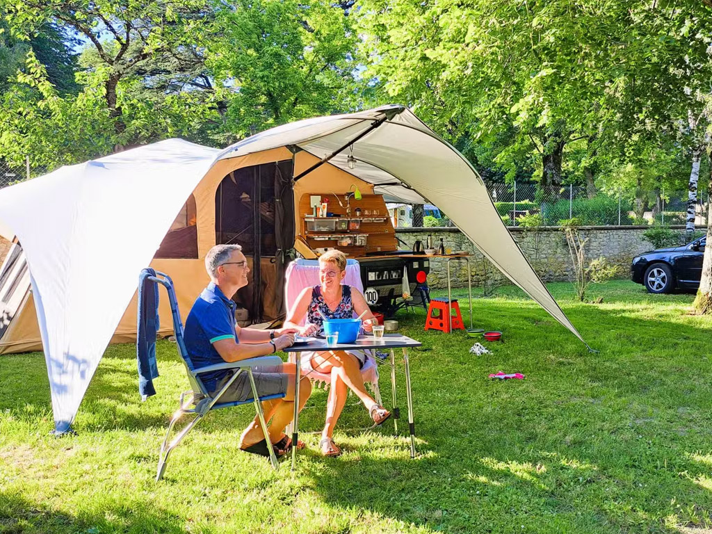 Camping Chateau De La Rolandiere 8