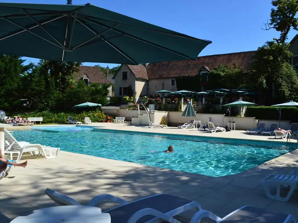 Kamperen in het park van een voormalig kasteel in de Dordogne