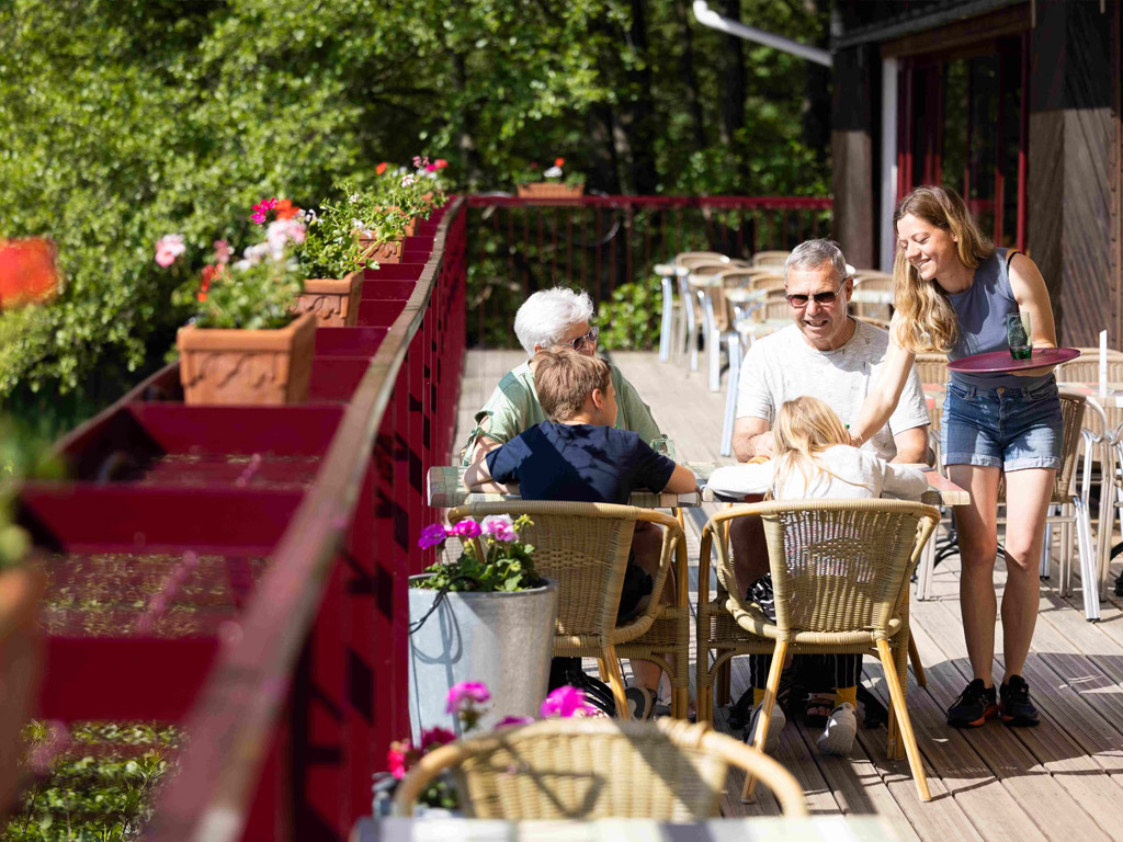 Camping Domaine Des Messires 9