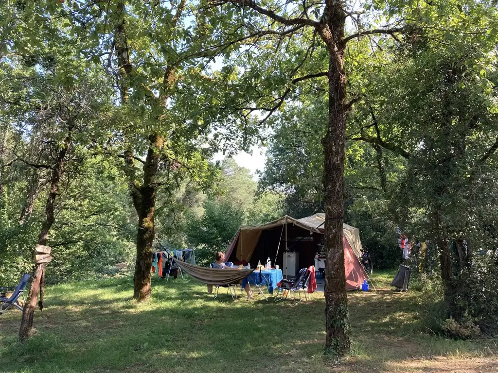 Een camping in de Franse Dordogne Met waterpark en kinderboerderij