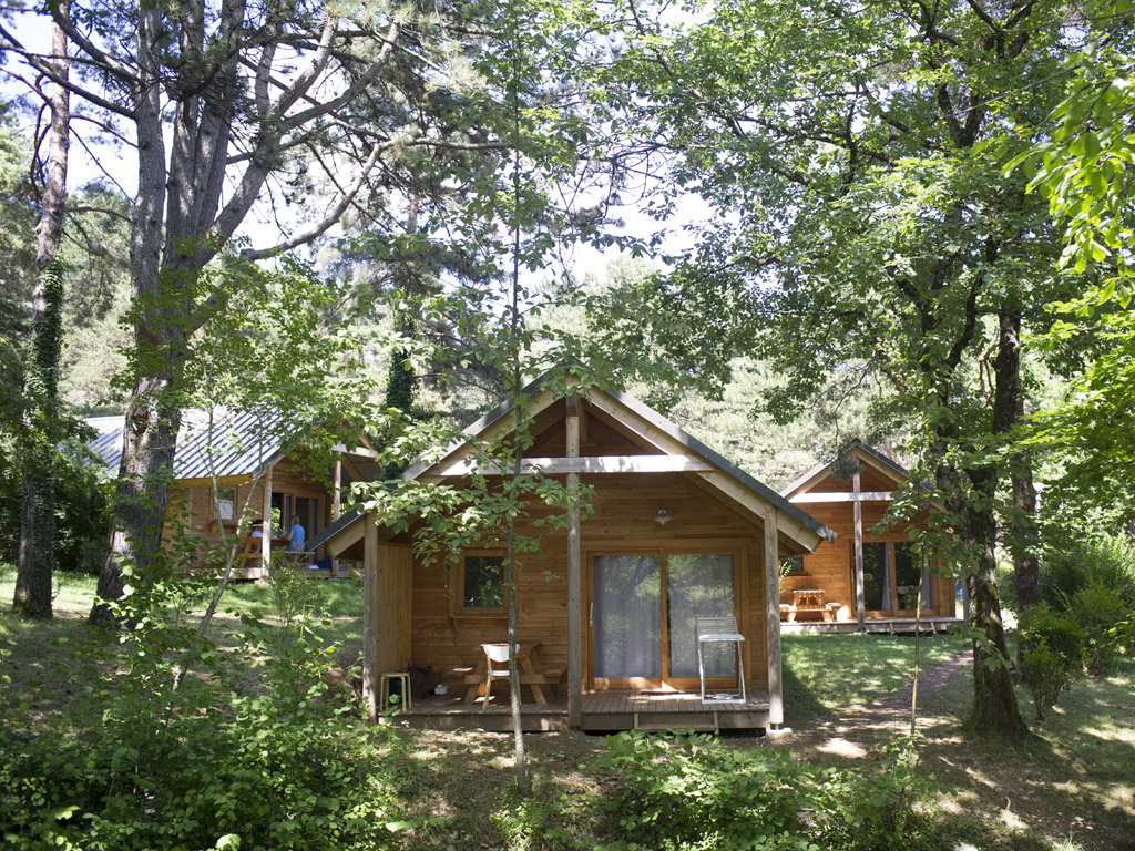 Camping Huttopia Divonne Les Bains 5