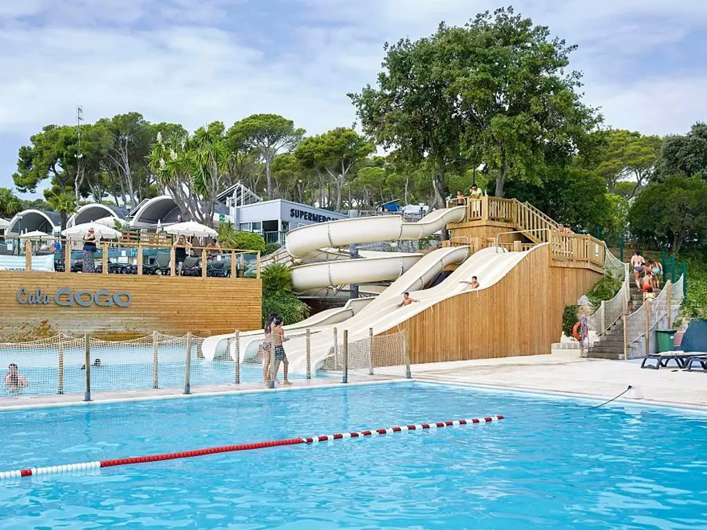 Mediterraan aangelegd waterpark&nbsp;op een mooie franse camping