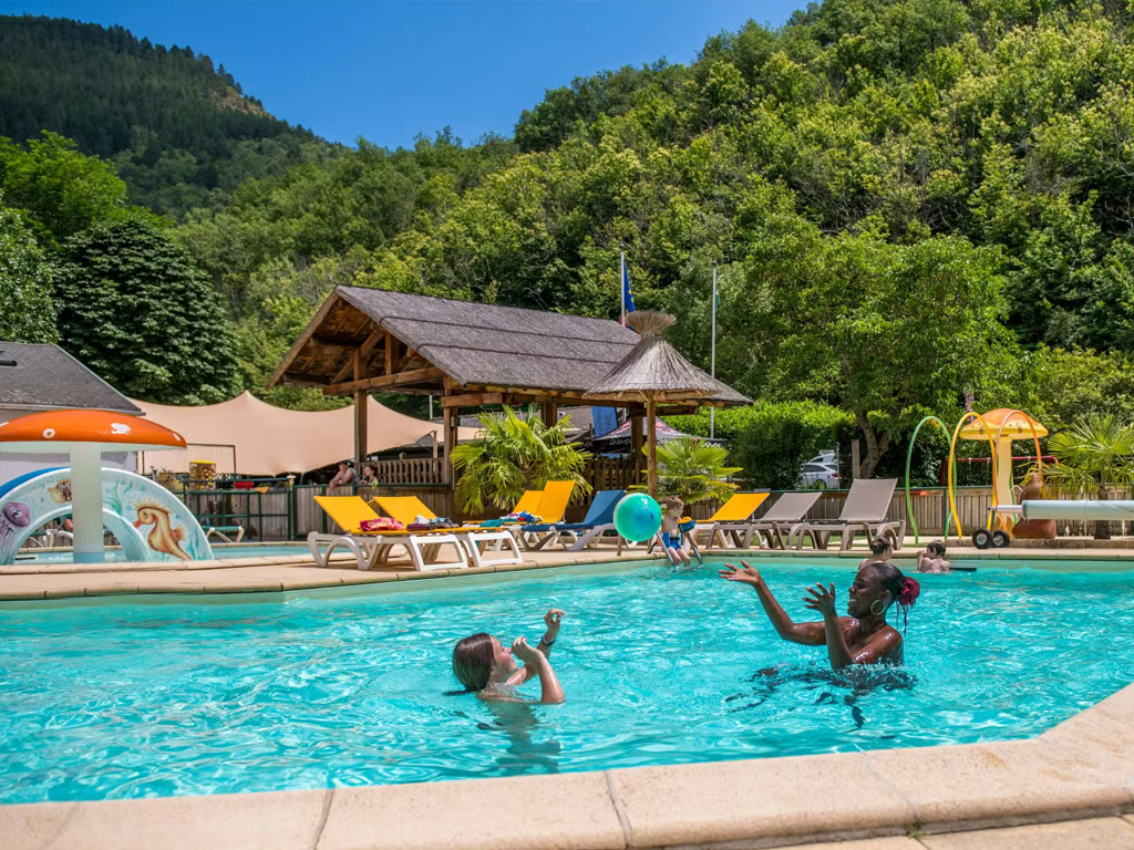 Flower Camping Le Pont Du Tarn 2