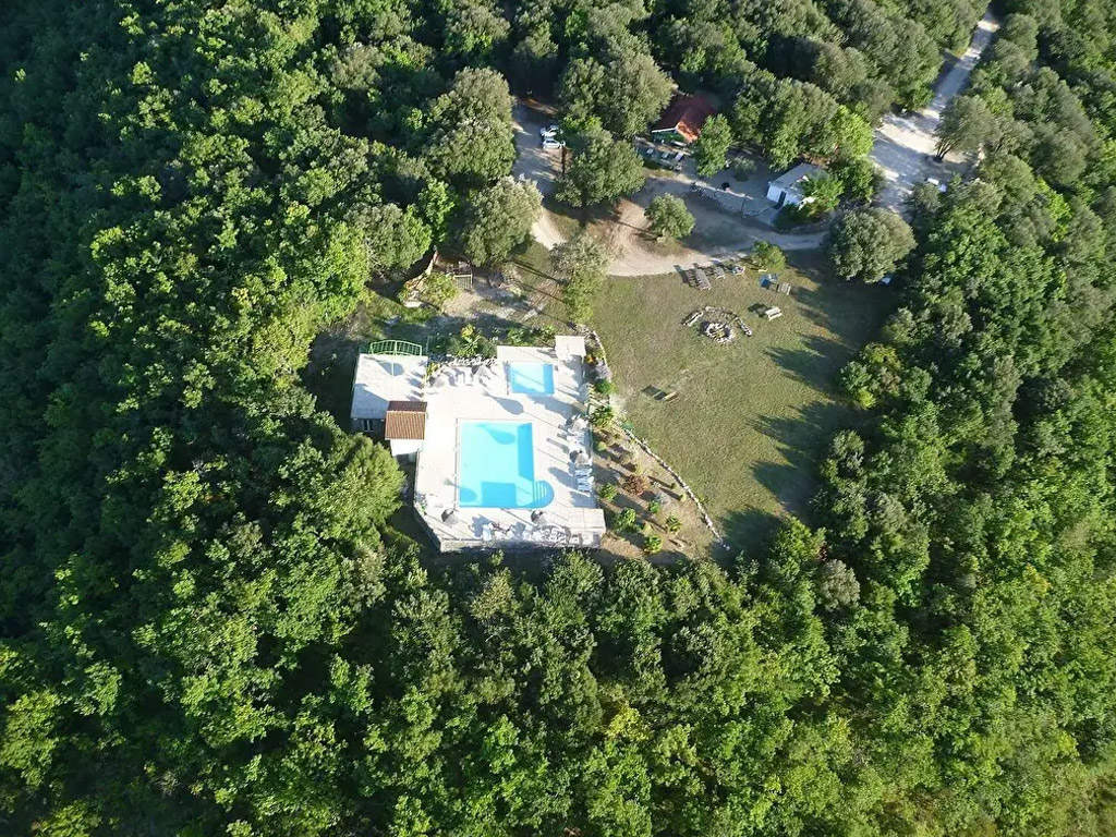 Camping Naturiste Les Manoques 9